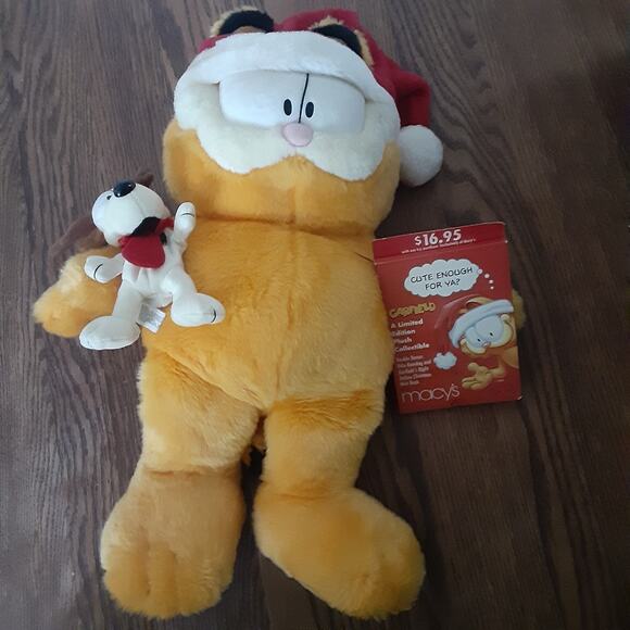 Garfield & Odie Macy's Limited Edition 25 Years Christmas Plush Cat Dog 18" book - Picture 1 of 8